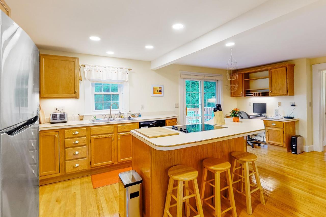 Cape Me Away Villa Gilford Bagian luar foto