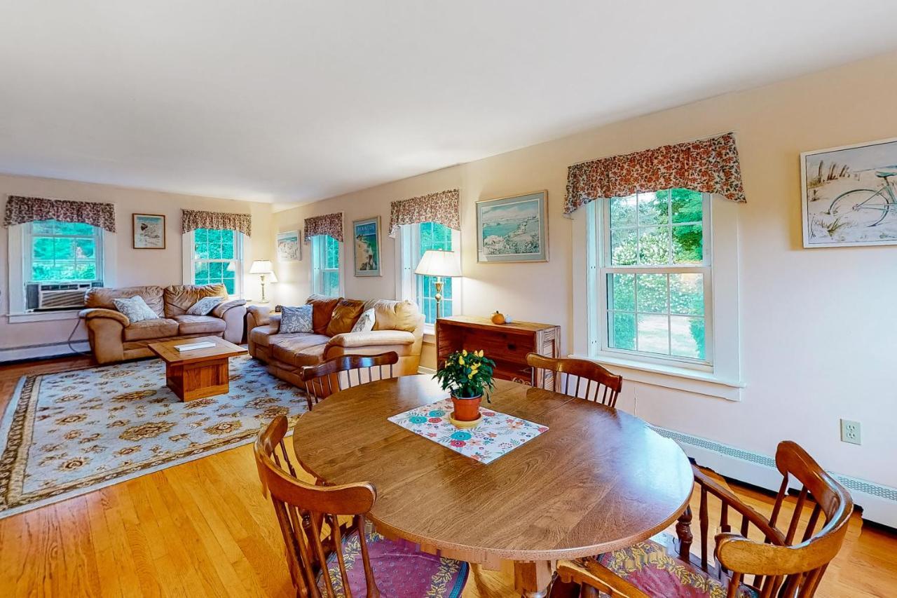 Cape Me Away Villa Gilford Bagian luar foto