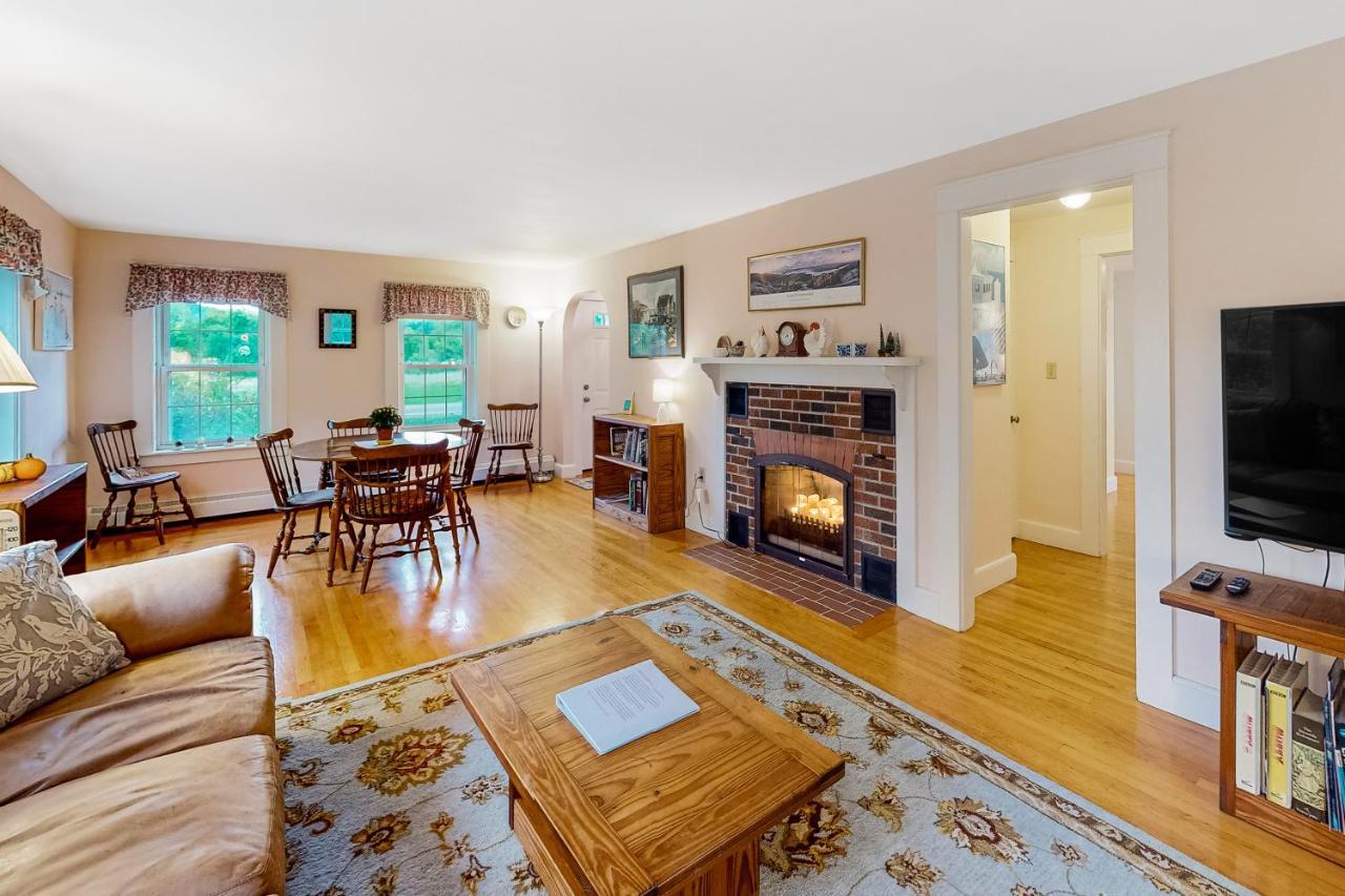 Cape Me Away Villa Gilford Bagian luar foto