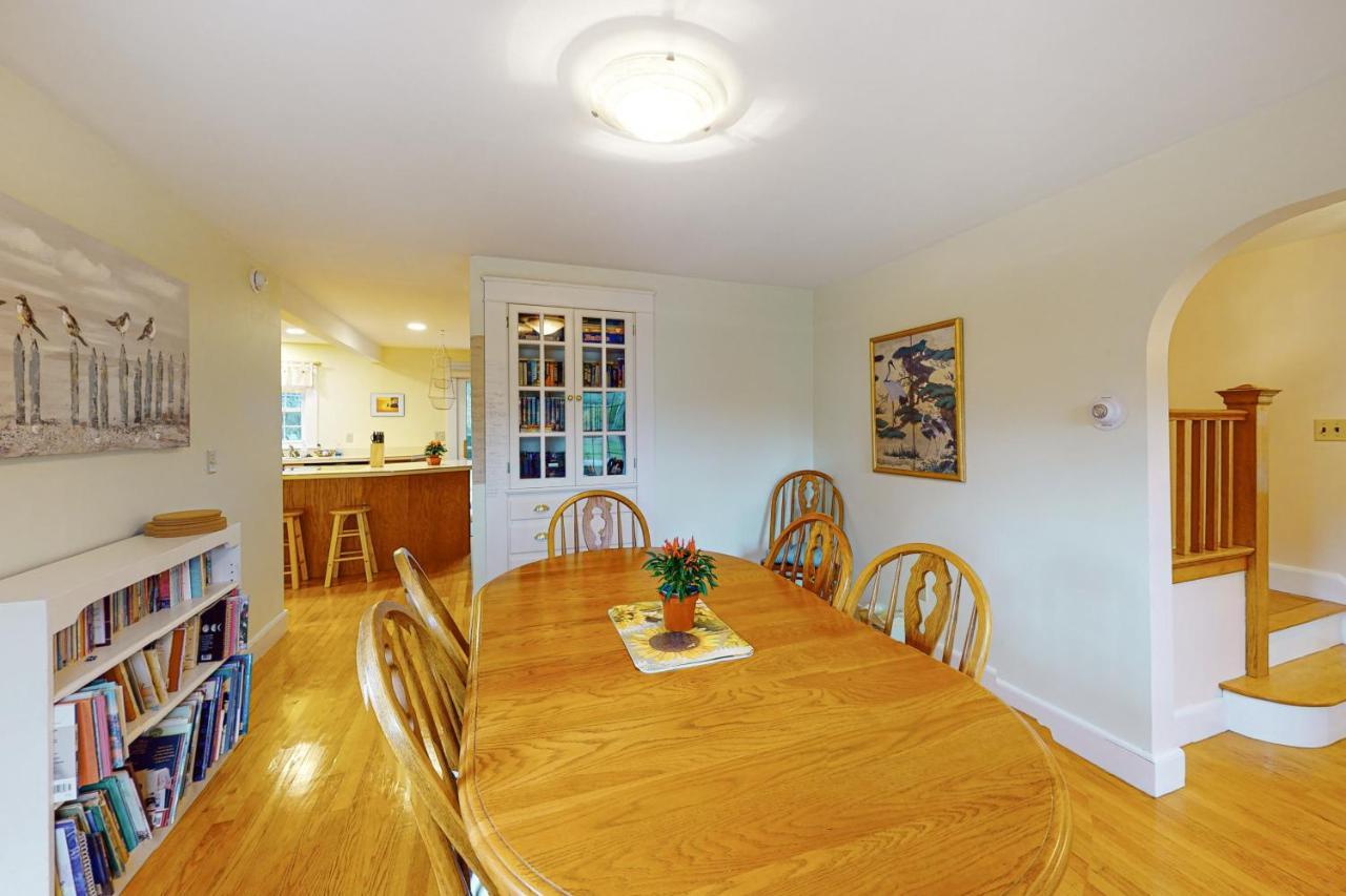 Cape Me Away Villa Gilford Bagian luar foto